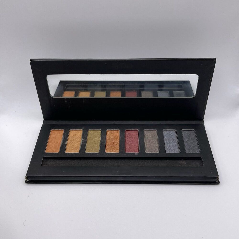 Macy's Basics Shimmer Eye Shadow Palette